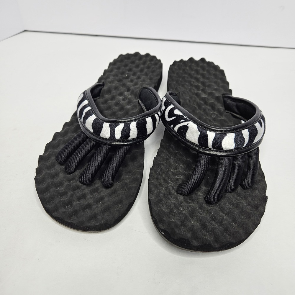 Pedi Couture‎ Black Zebra Flip Flops Heel To Toe 11 1/4"
